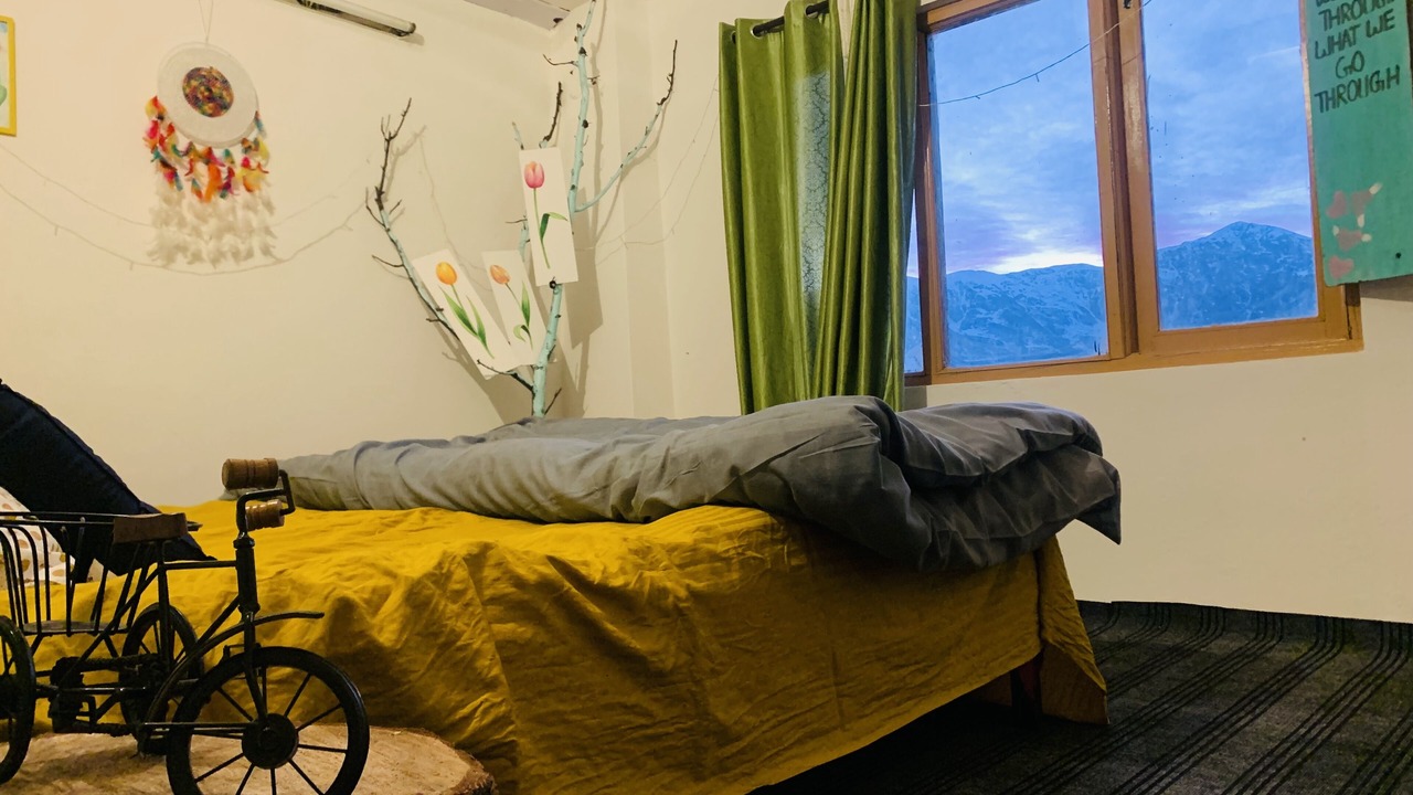 Photo of Bedroom in New Manali