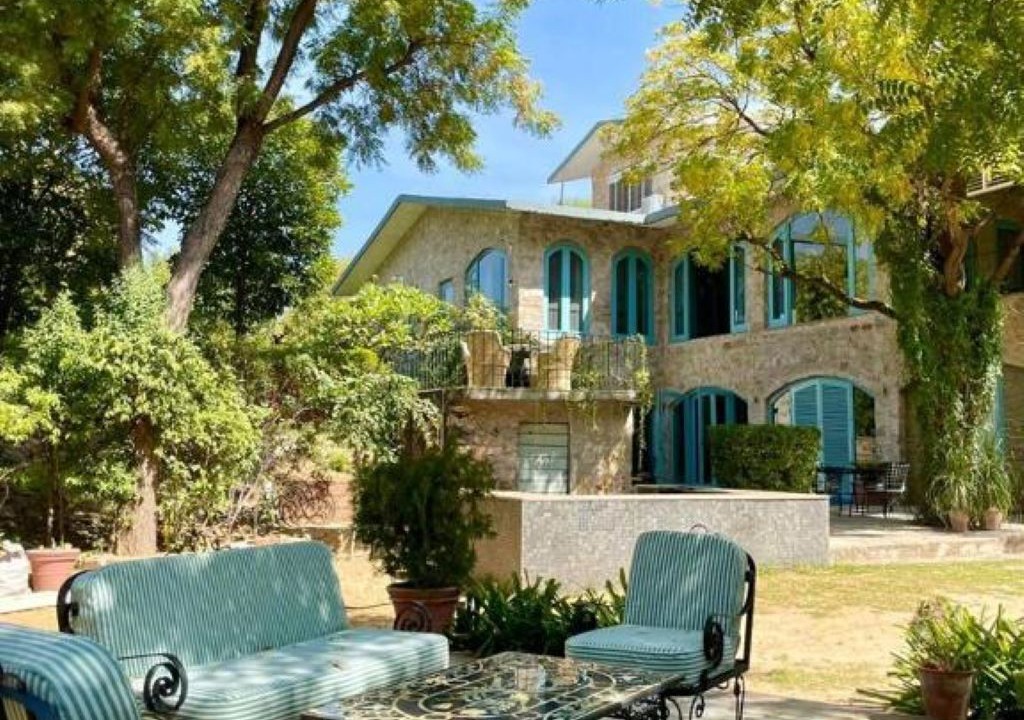 Photo of Patio Balcony in Amer