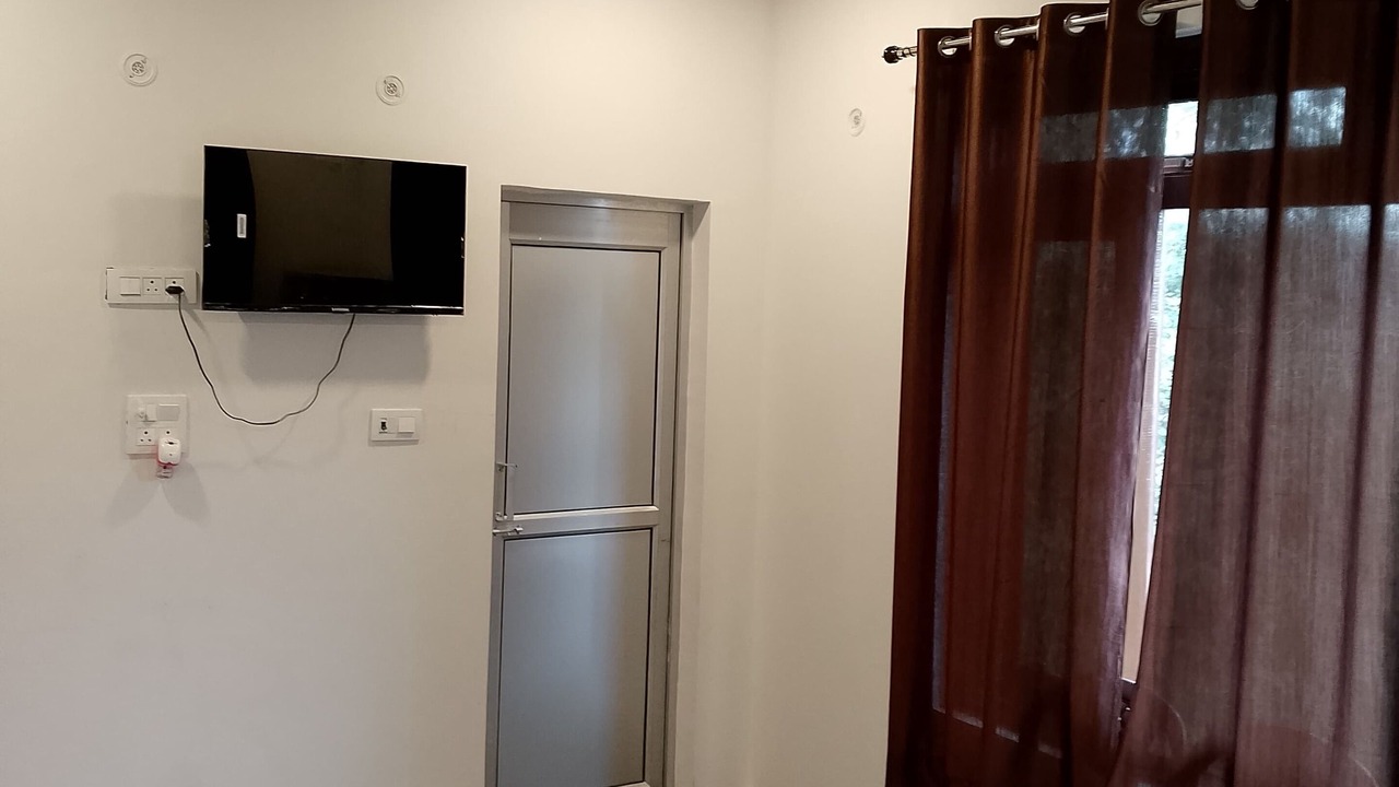 Photo of Bedroom in Mukteshwar