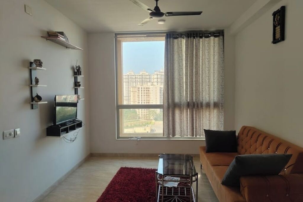 Photo of Livingroom in Thane West