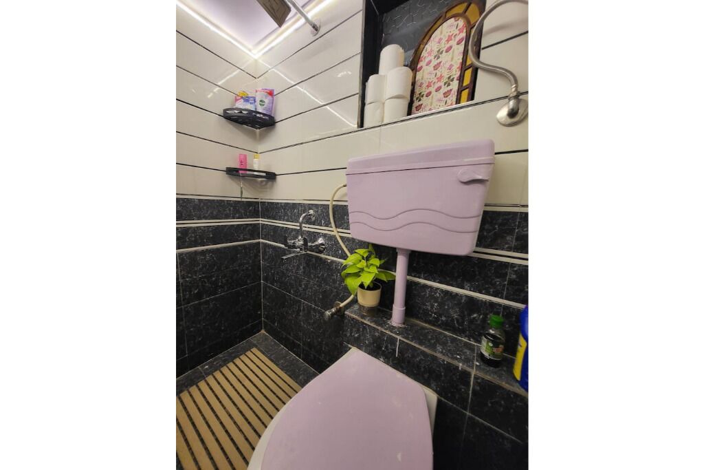 Photo of Bathroom in Bandra West