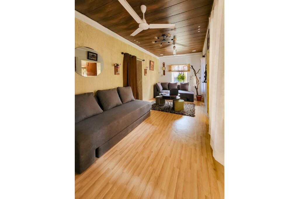 Photo of Livingroom in Pali Hill
