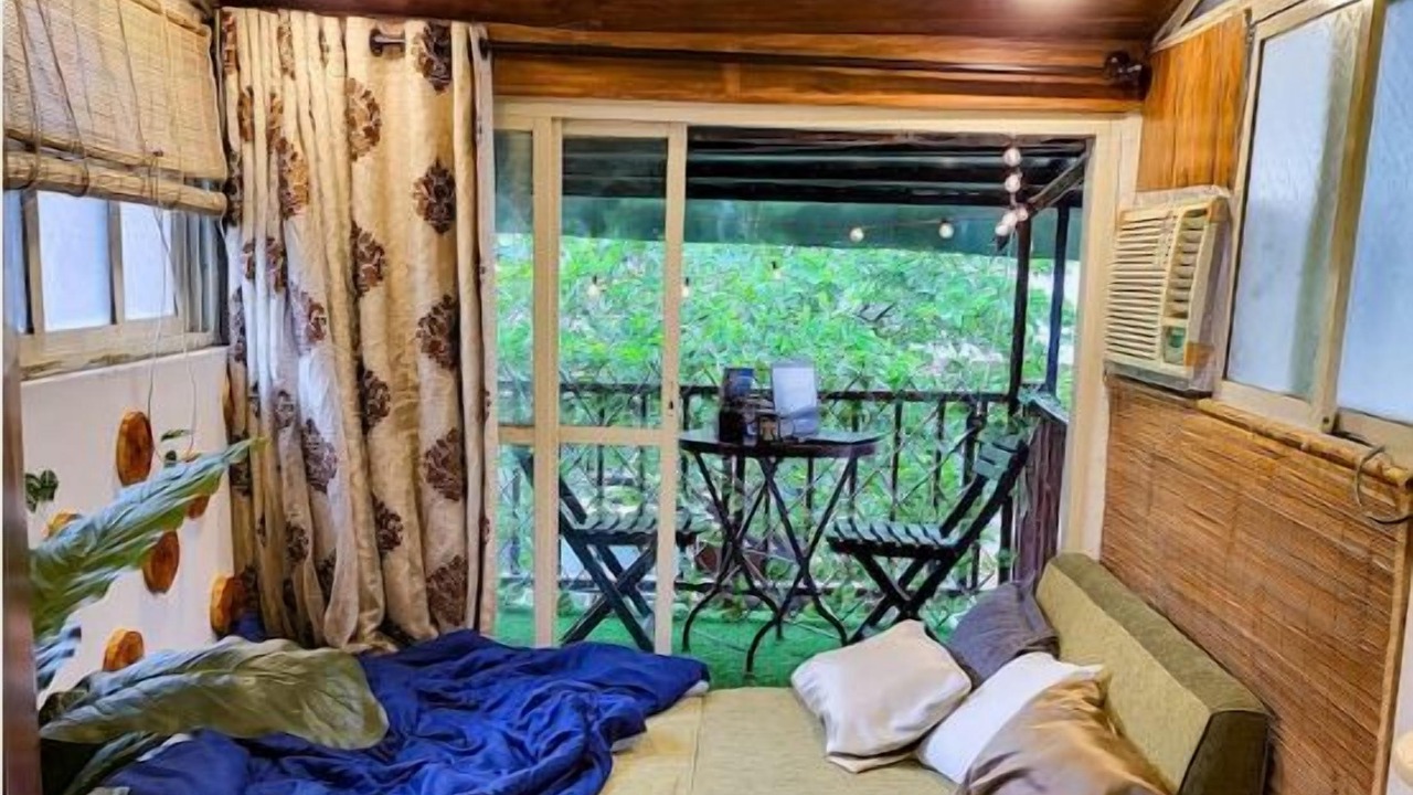 Photo of Livingroom in Pali Hill
