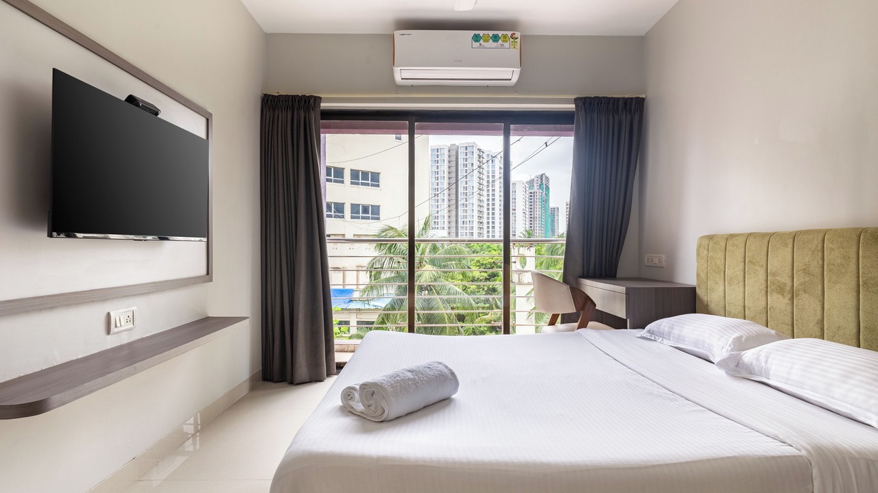 Photo of Bedroom in Bandra East
