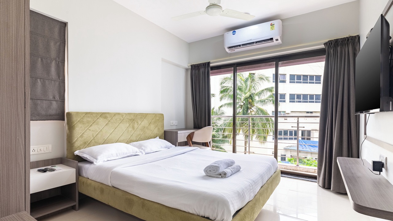 Photo of Bedroom in Bandra East