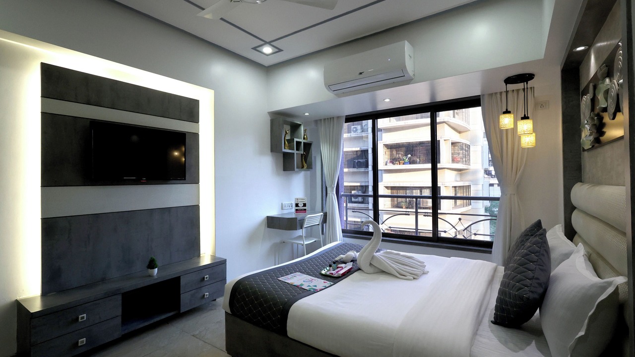 Photo of Bedroom in Bandra East