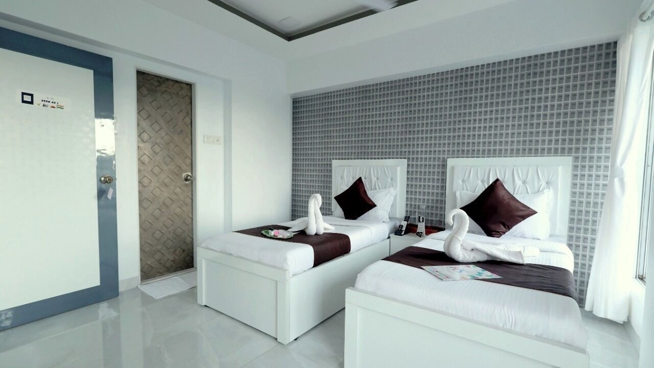 Photo of Bedroom in Vile Parle