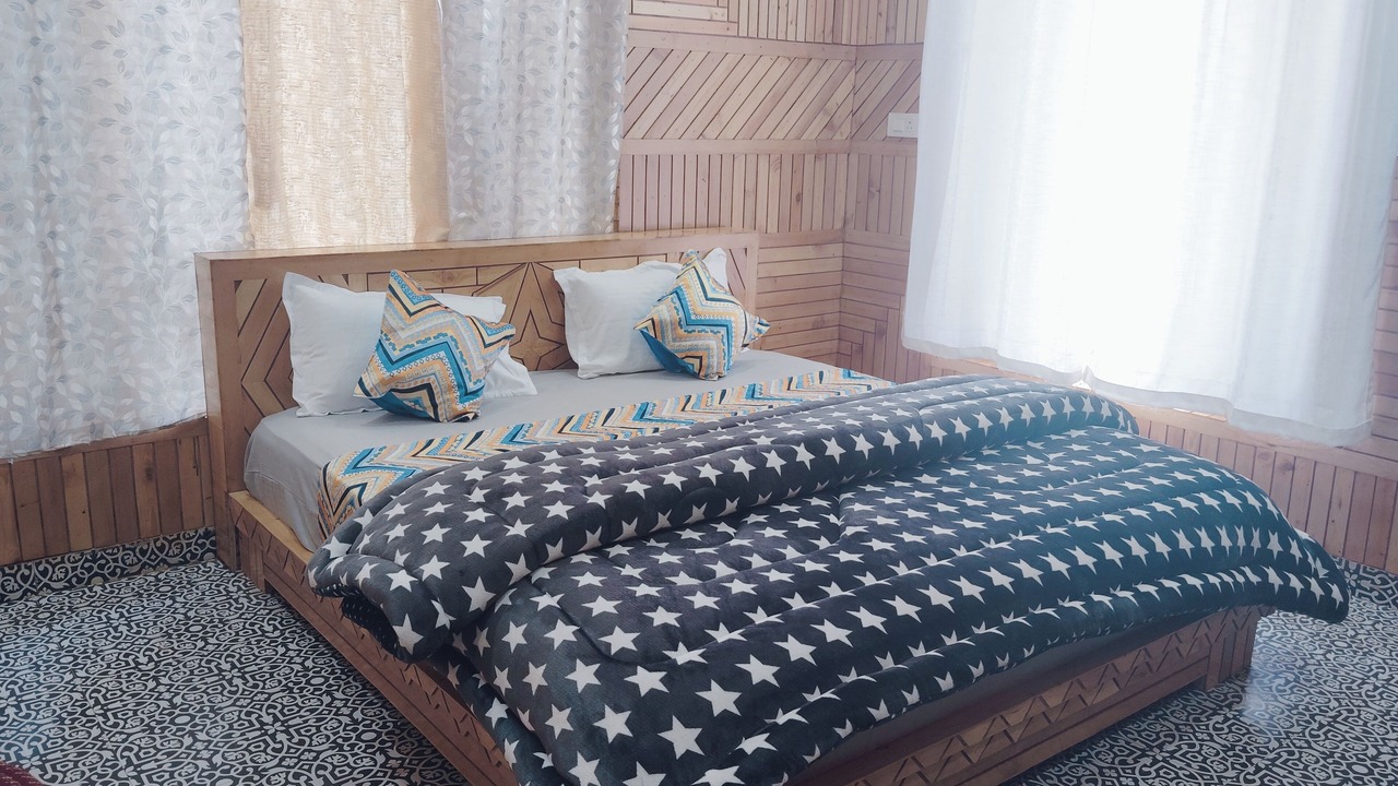 Photo of Bedroom in Manali