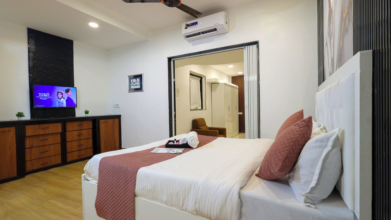 Photo of Bedroom in Kandivali East