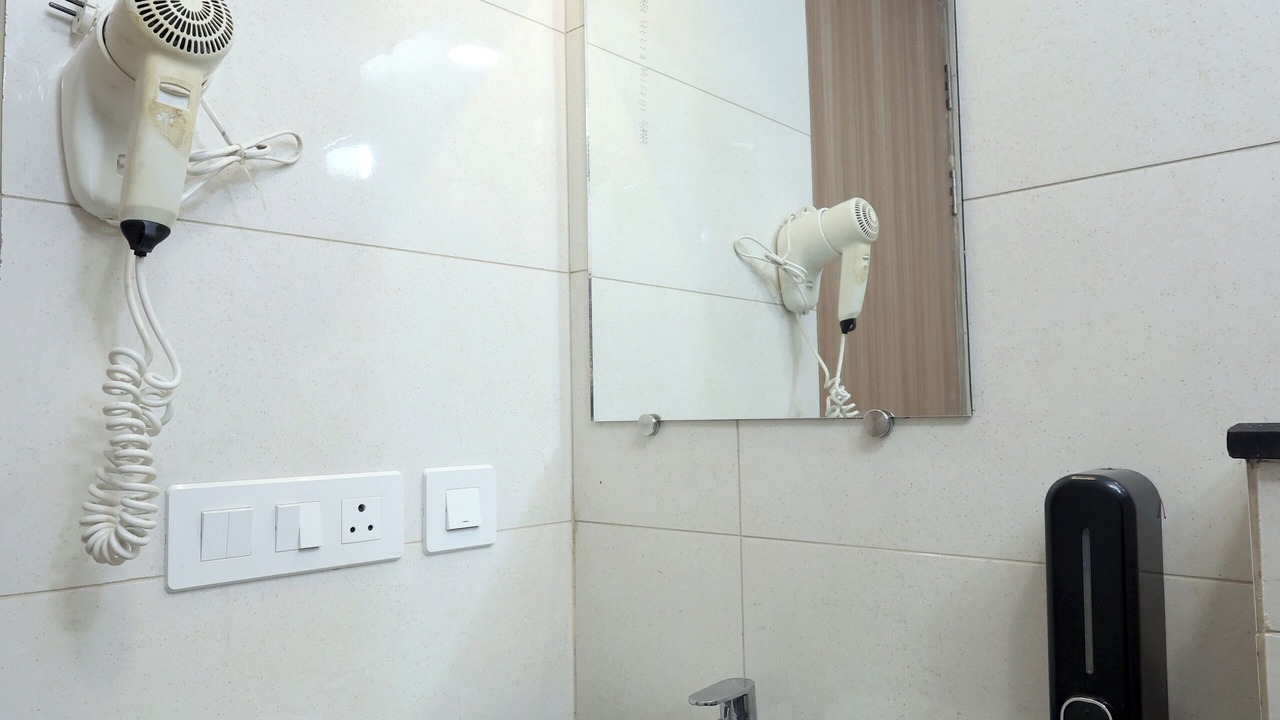 Photo of Bathroom in Vile Parle