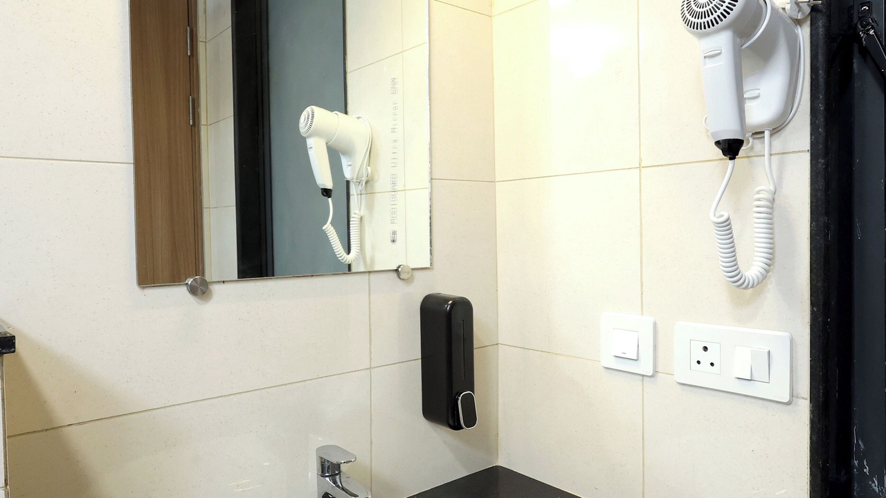 Photo of Bathroom in Vile Parle