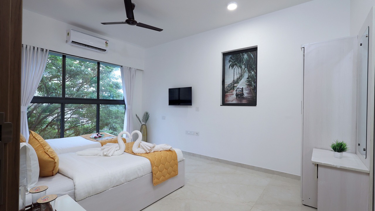 Photo of Bedroom in Vile Parle