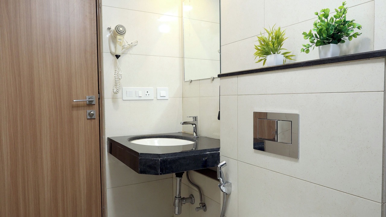 Photo of Bathroom in Vile Parle