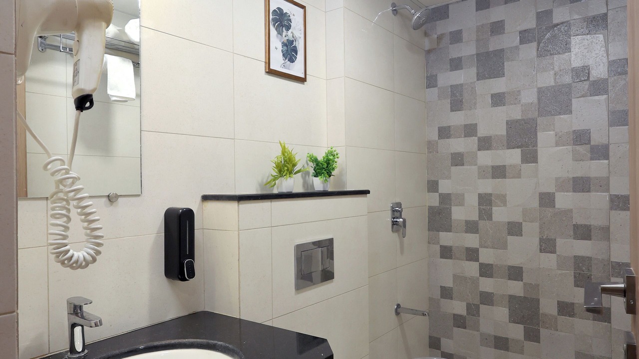 Photo of Bathroom in Vile Parle