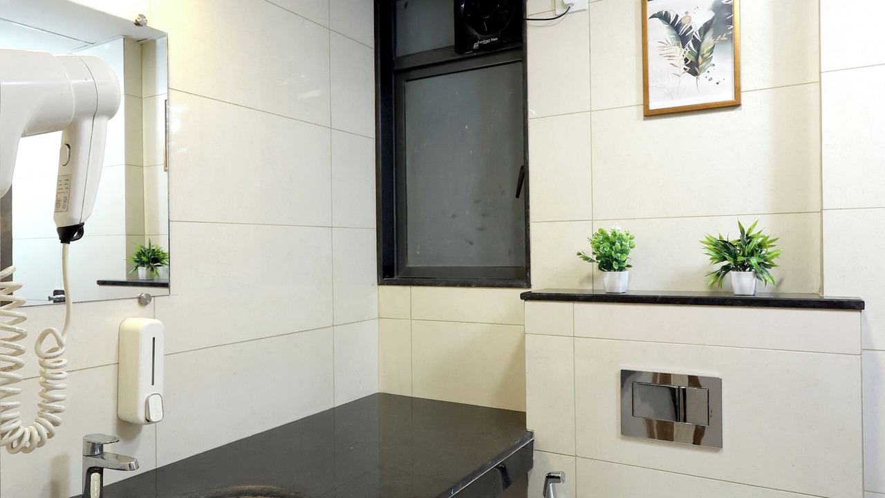 Photo of Bathroom in Vile Parle