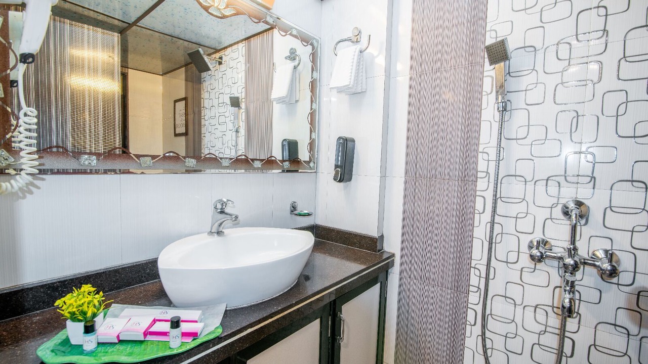 Photo of Bathroom in Marol