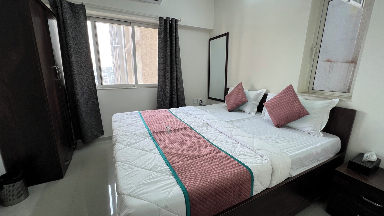 Photo of Bedroom in Malad East