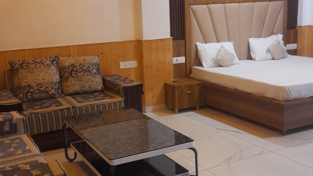 Photo of Bedroom in Kumarhatti