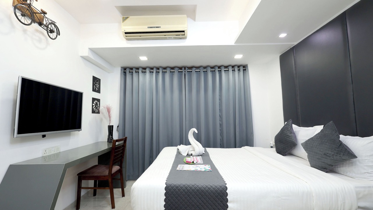 Photo of Bedroom in Upper Govind Nagar