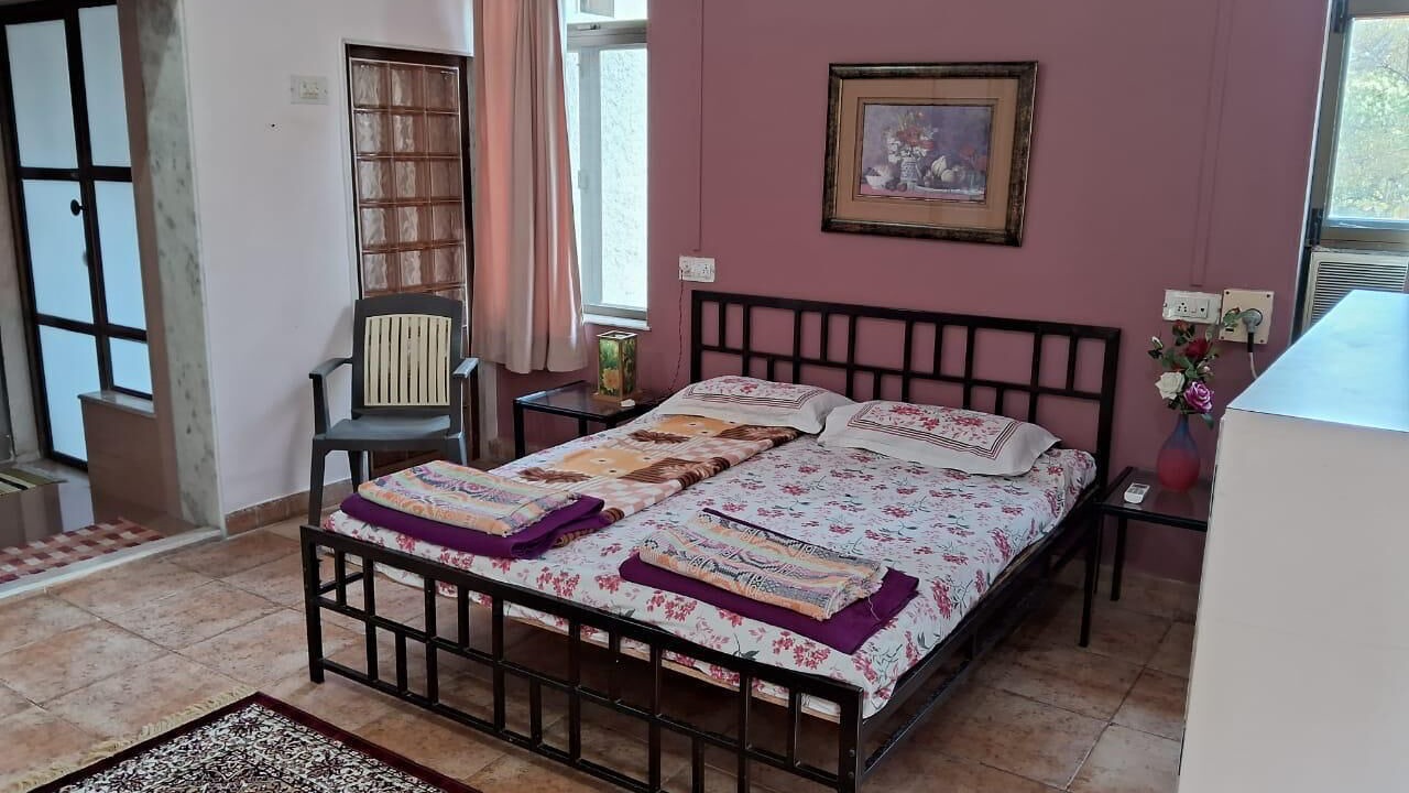 Photo of Bedroom in Akshi