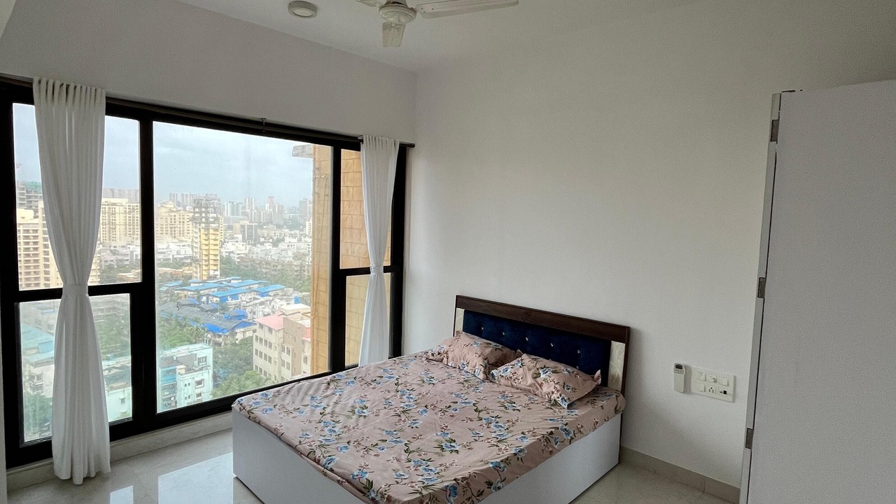Photo of Bedroom in Versova