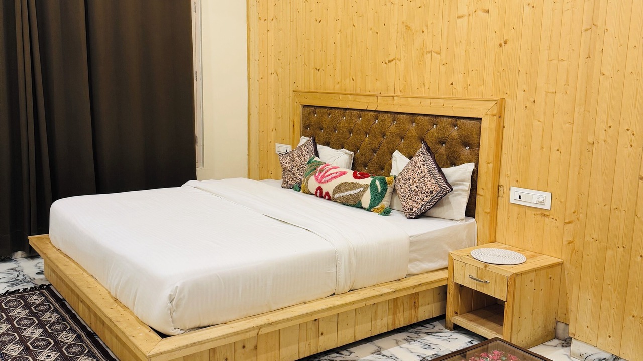 Photo of Bedroom in Kasauli