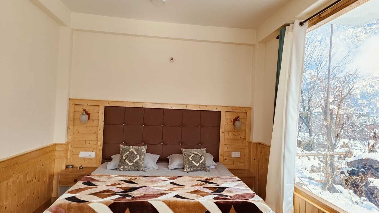 Photo of Bedroom in Old Manali