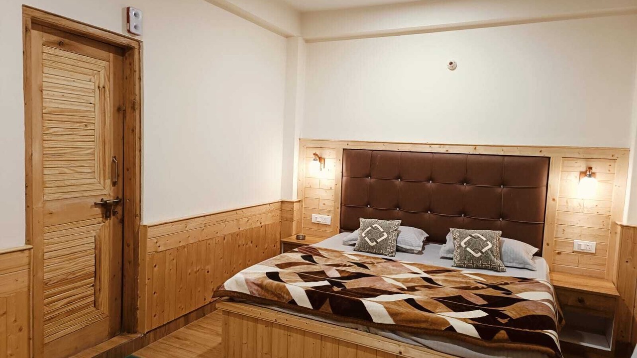 Photo of Bedroom in Old Manali