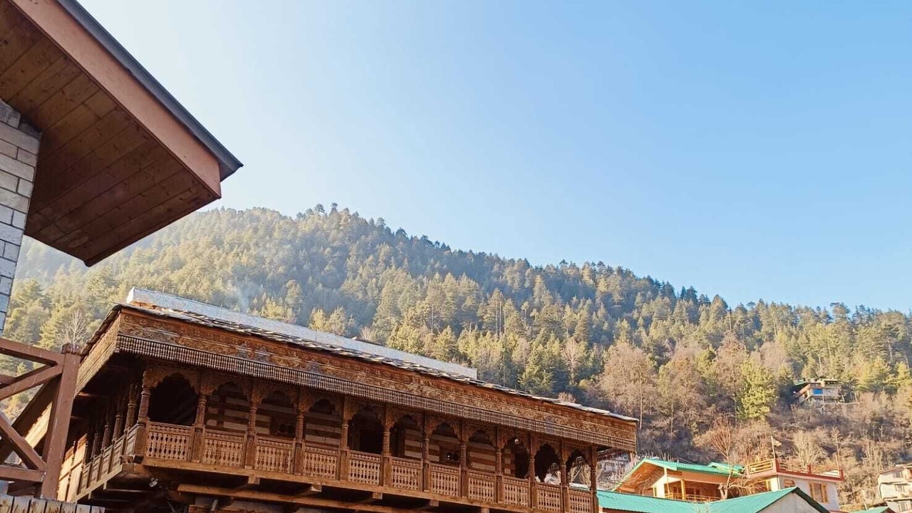 Photo of Others in Old Manali