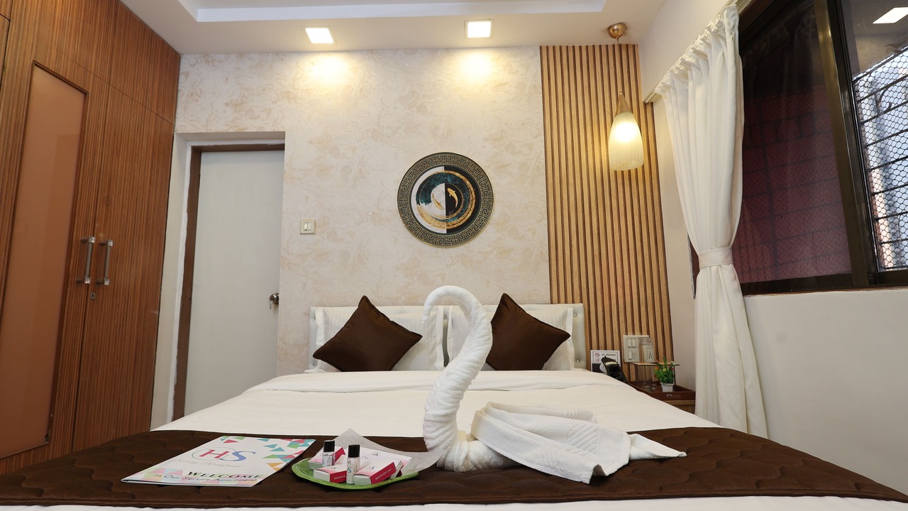 Photo of Bedroom in Powai