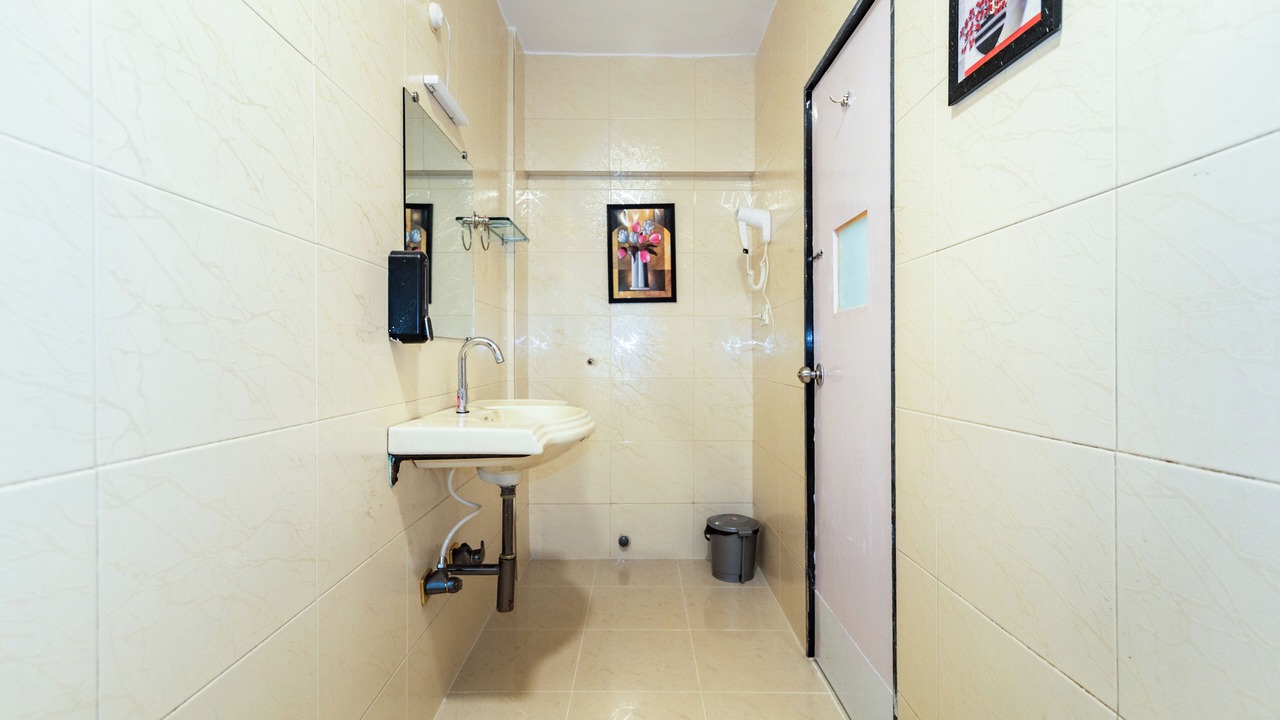 Photo of Bathroom in Kandivali East