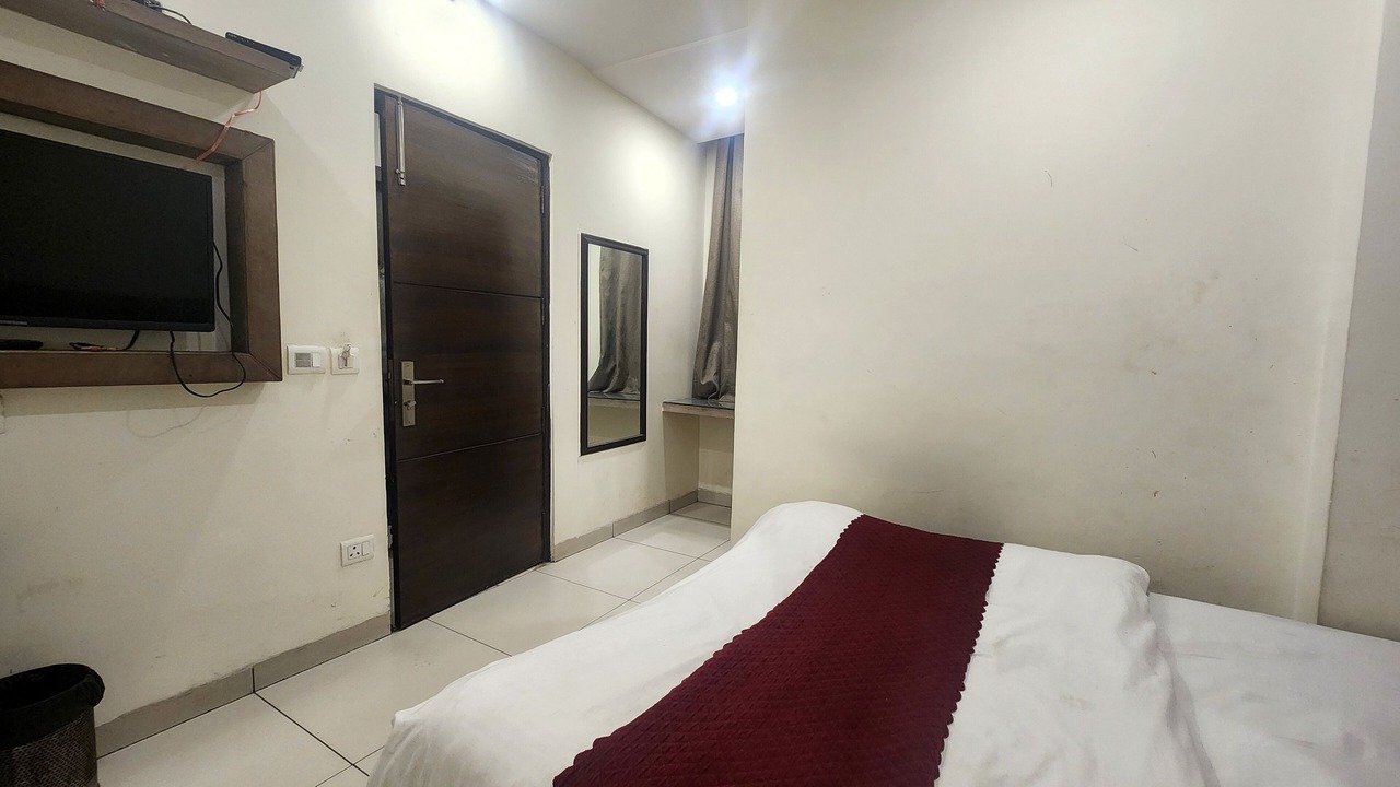 Photo of Bedroom in Paharganj