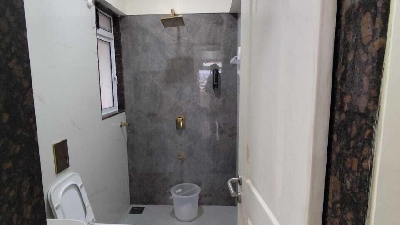 Photo of Bathroom in Santacruz West