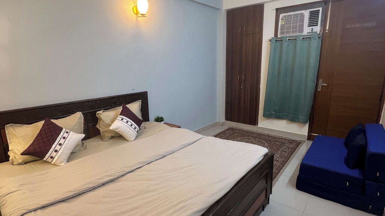 Photo of Bedroom in Sainik Farm