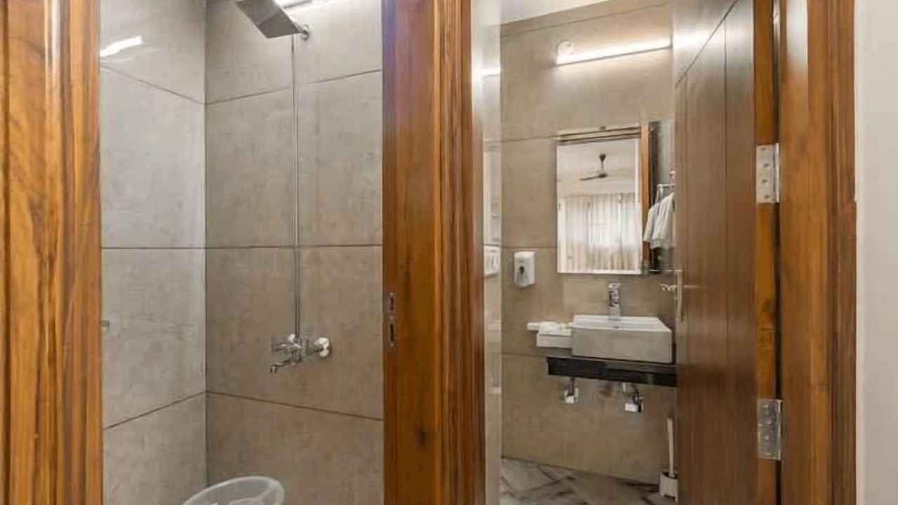Photo of Bathroom in Sushant Lok