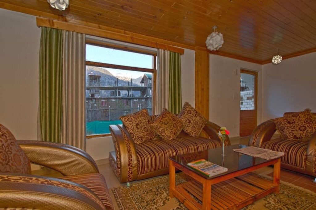 Photo of Livingroom in New Manali
