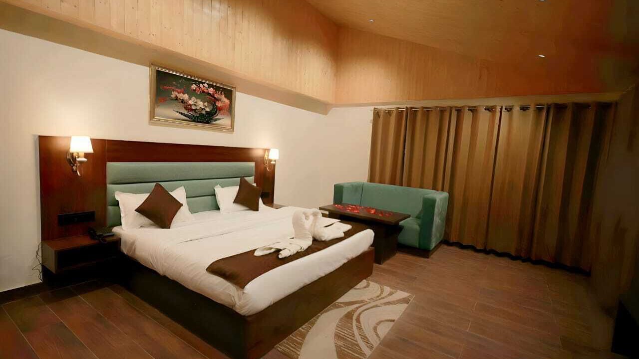 Photo of Bedroom in Jagatsukh
