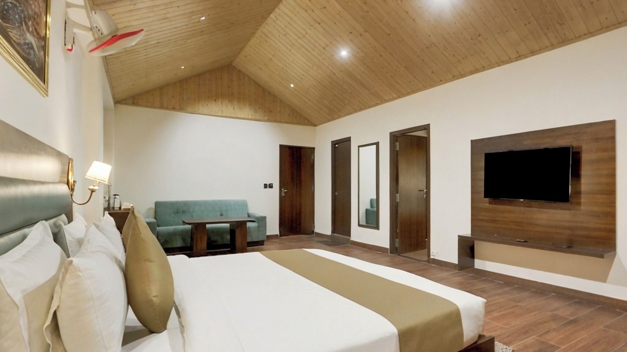 Photo of Bedroom in Jagatsukh