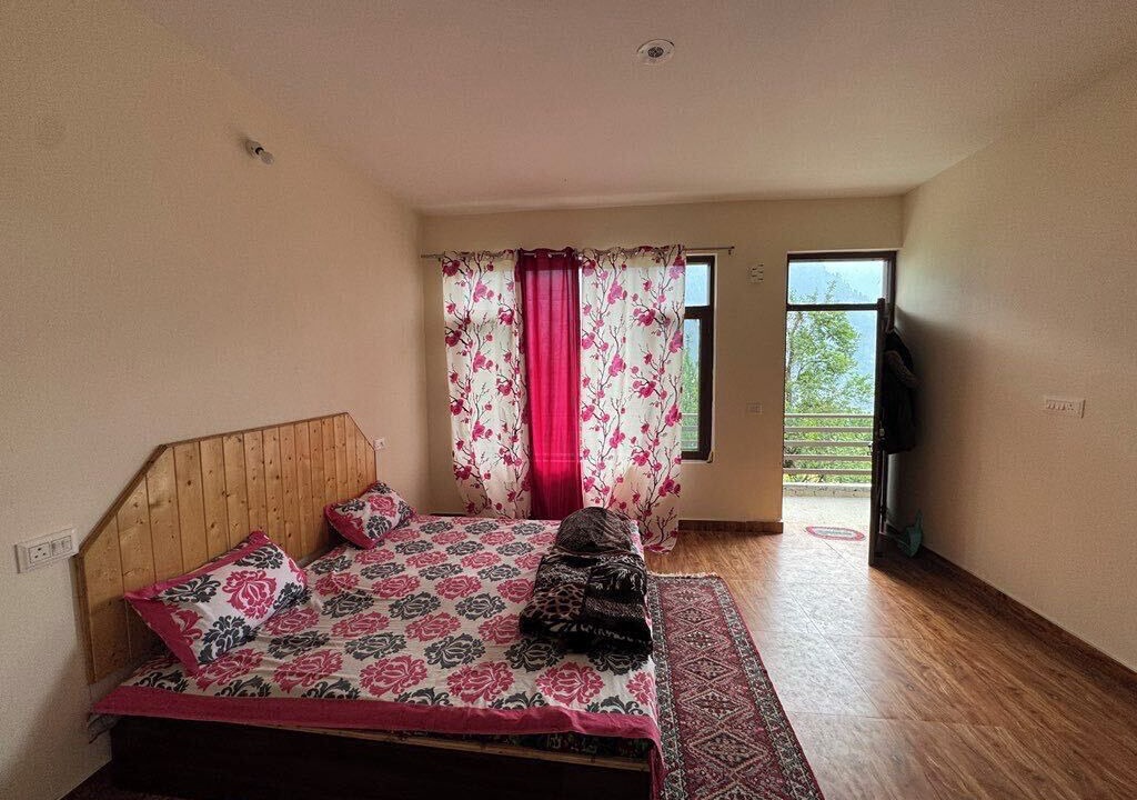 Photo of Bedroom in New Manali