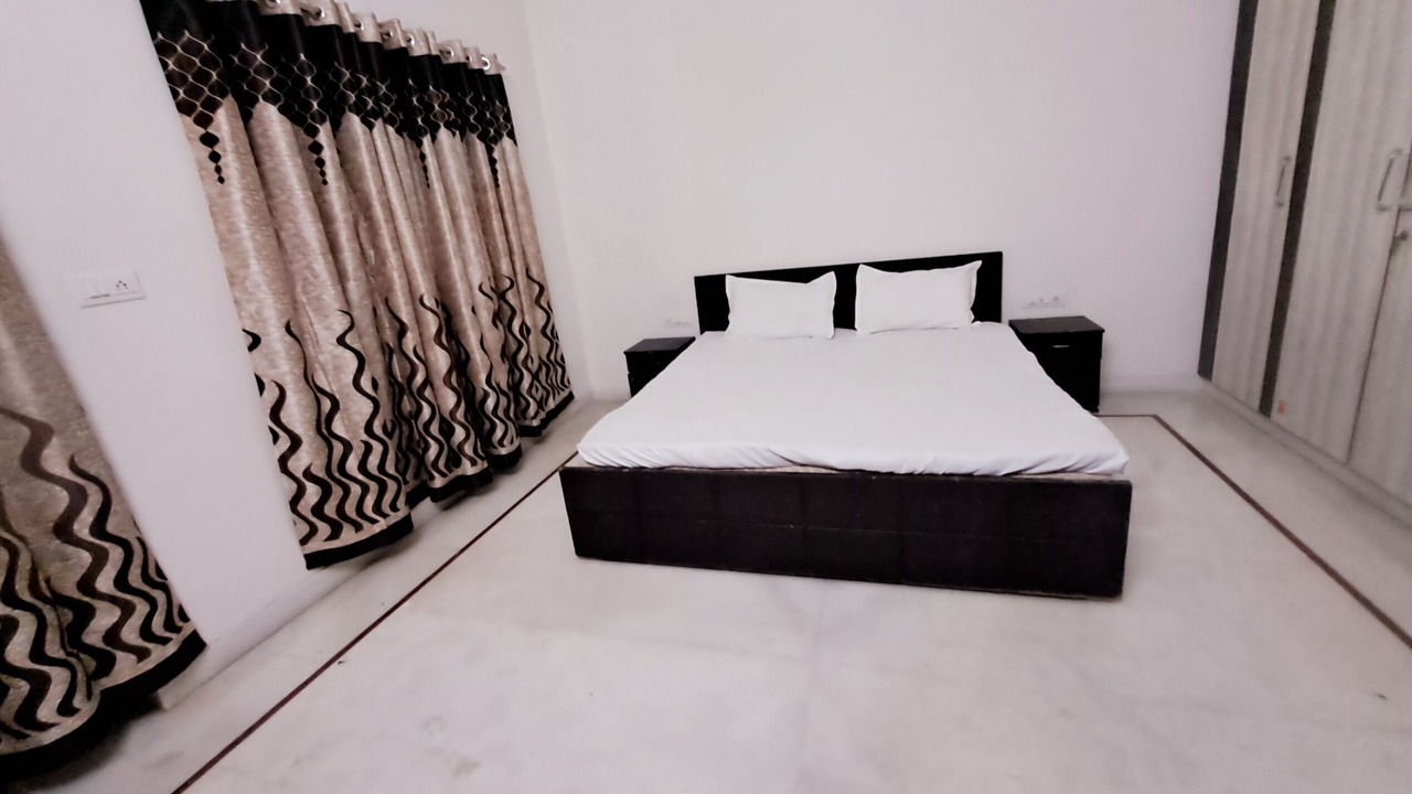 Photo of Bedroom in Lake Pichola