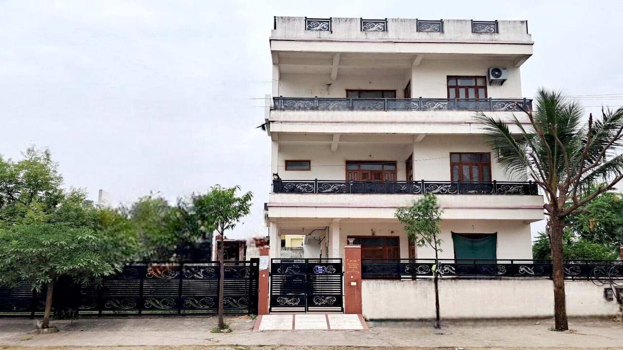 Photo of Outdoor in Lake Pichola