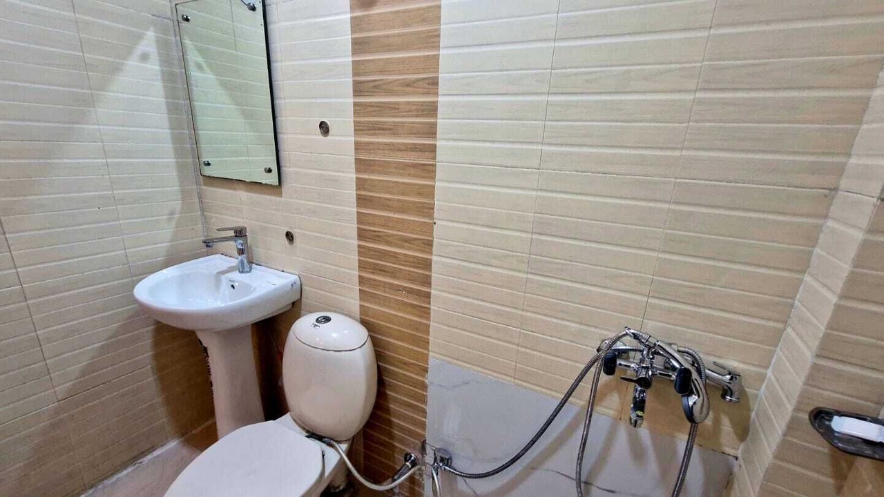 Photo of Bathroom in Mahipalpur