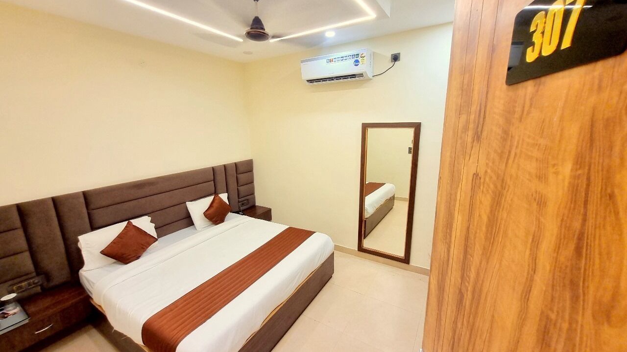 Photo of Bedroom in Mahipalpur