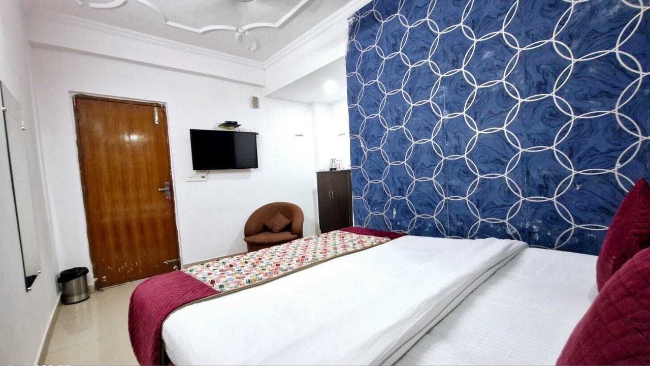 Photo of Bedroom in Mahipalpur