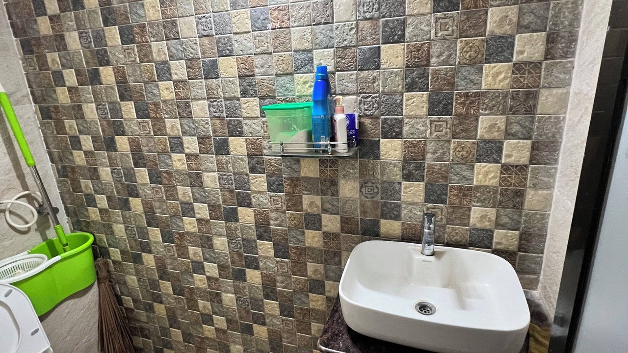 Photo of Bathroom in Ratnagiri