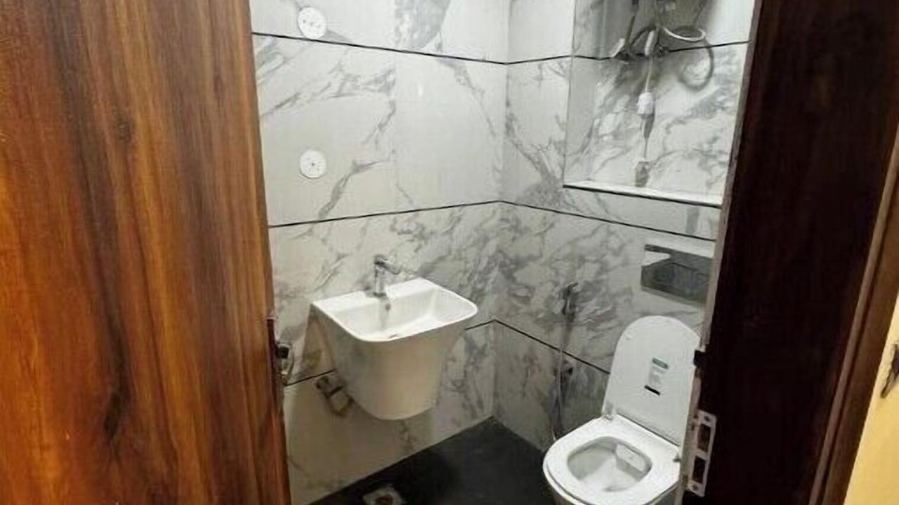 Photo of Bathroom in New Friends Colony