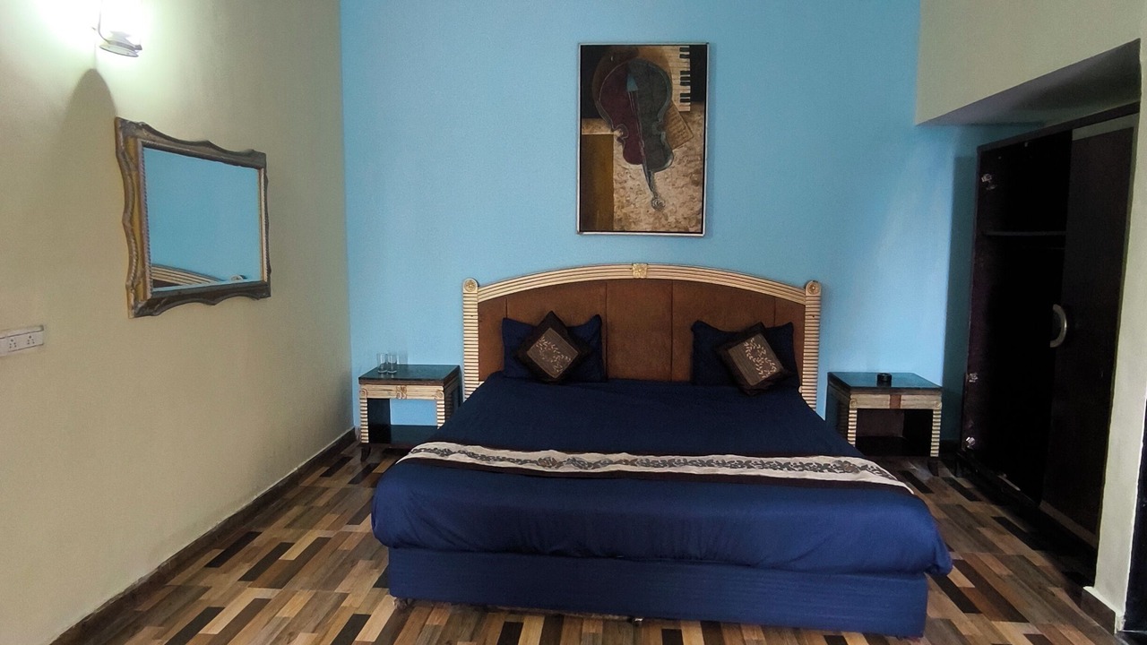 Photo of Bedroom in Aarey Colony