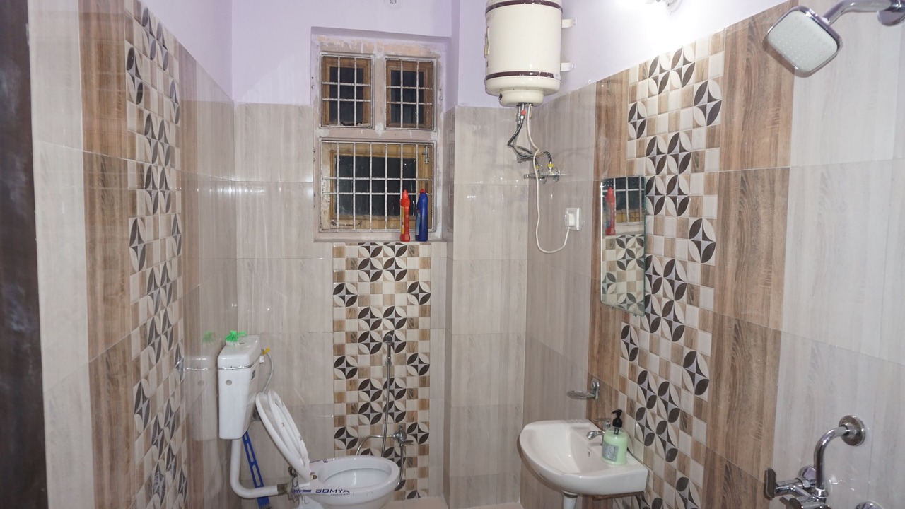 Photo of Bathroom in Vaishali Nagar
