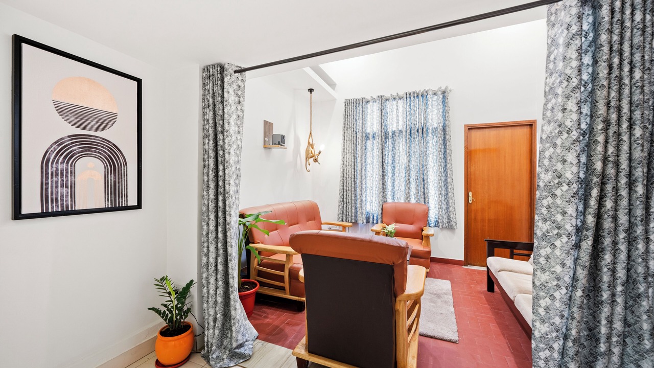 Photo of Livingroom in BTM Layout