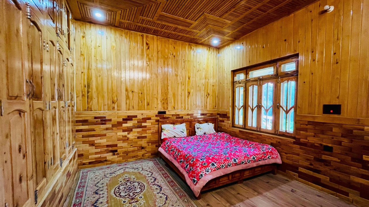 Photo of Bedroom in Tehri